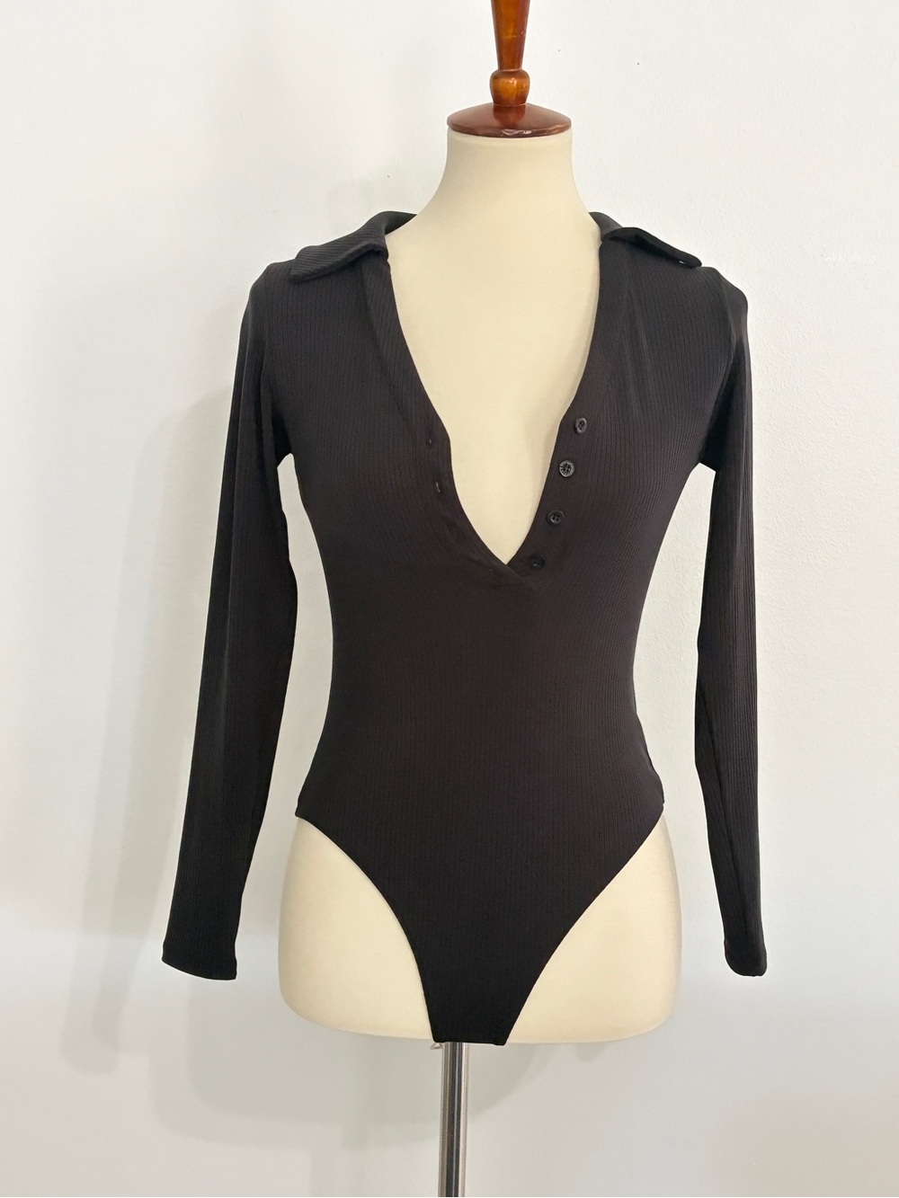 BYLT Basics | Black Ribbed Collared V-Neck Long Sleeve Bodysuit | Sz XS